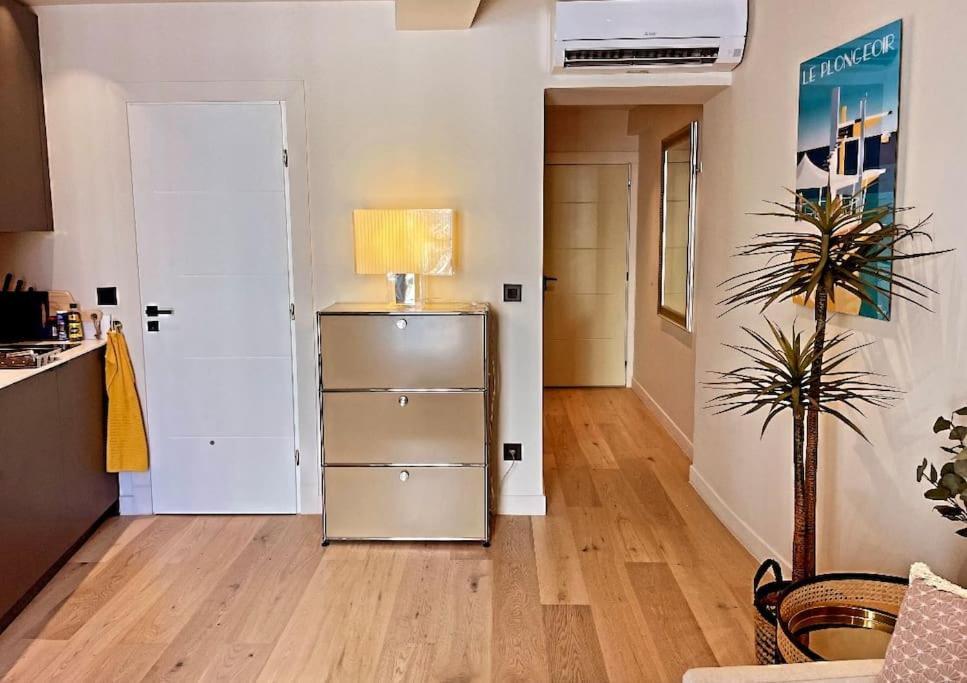 Massena Street, 2 Rooms Balcony Niza Exterior foto